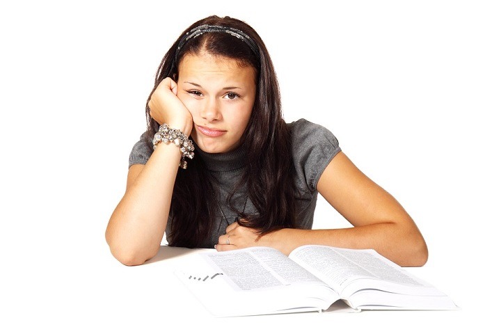How Do Student Loans Affect Your Credit Score