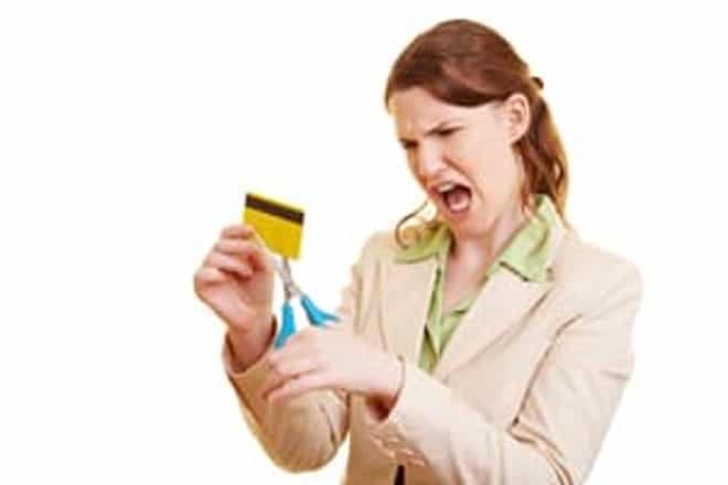 How Closed Credit Cards Affects Credit Score