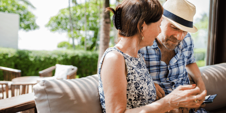 The Credit Pros’ Ultimate Guide to Responsible Holiday Spending
